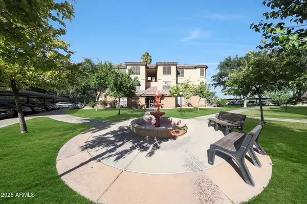 Surprise, AZ 85374,14950 W MOUNTAIN VIEW Boulevard #7211