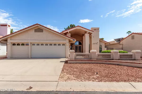 Sun Lakes, AZ 85248,26205 S RIBBONWOOD Drive