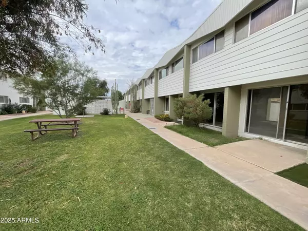 Scottsdale, AZ 85257,814 N 82ND Street #G4