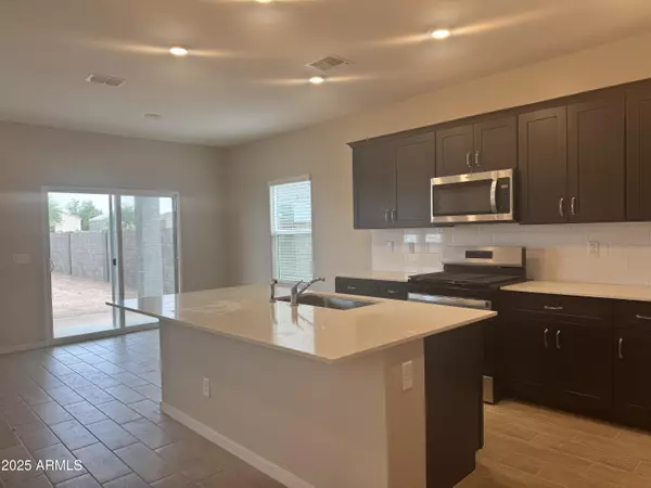 Maricopa, AZ 85138,18925 N AVELINO Drive
