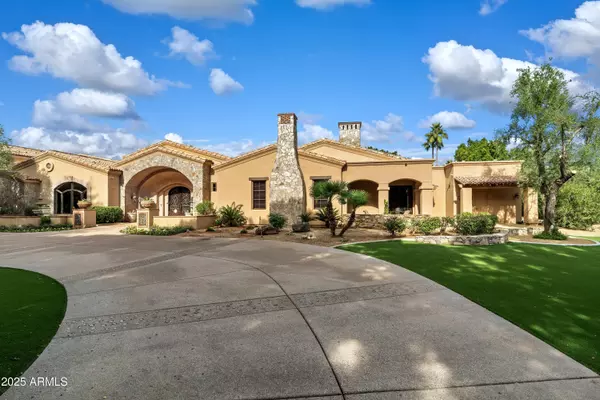 Paradise Valley, AZ 85253,6402 E CHAPARRAL Road