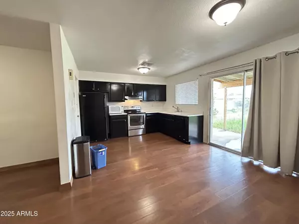 Phoenix, AZ 85023,17413 N 8TH Avenue