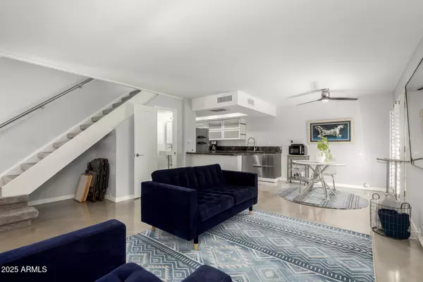 Phoenix, AZ 85044,8658 S 51st Street #2