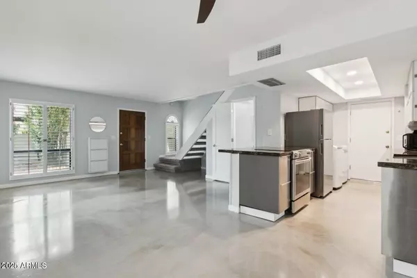 Phoenix, AZ 85044,8658 S 51st Street #2