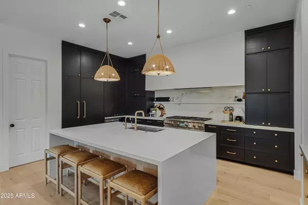 Scottsdale, AZ 85255,17708 N 92ND Street