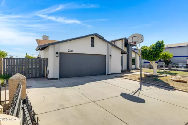 Phoenix, AZ 85035,2515 N 43RD Drive