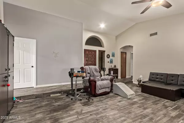 Casa Grande, AZ 85122,1286 E AVENIDA GRANDE --