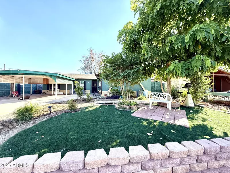 4151 W FRIER Drive, Phoenix, AZ 85051