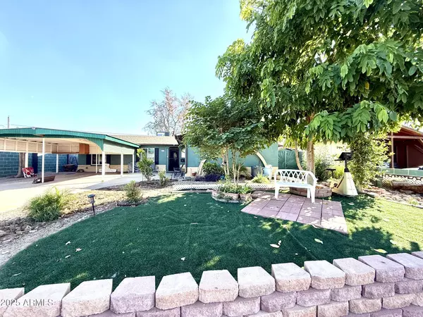 4151 W FRIER Drive, Phoenix, AZ 85051