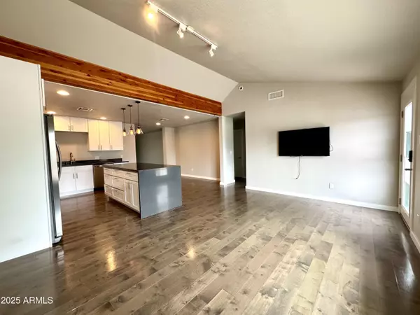 Phoenix, AZ 85018,4248 E MONTECITO Avenue