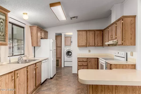 Tempe, AZ 85288,2340 E UNIVERSITY Drive #52