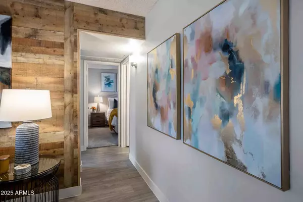 Phoenix, AZ 85035,2627 N 45th Avenue #2C