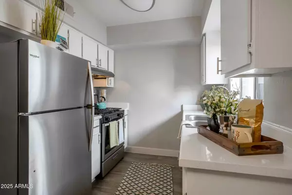 Phoenix, AZ 85035,2627 N 45th Avenue #3P