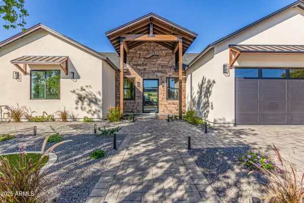 Phoenix, AZ 85018,5420 E VERDE Lane