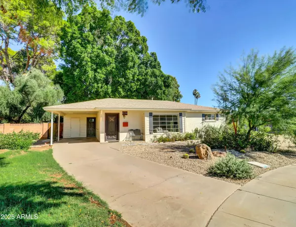 1022 E KEIM Drive, Phoenix, AZ 85014