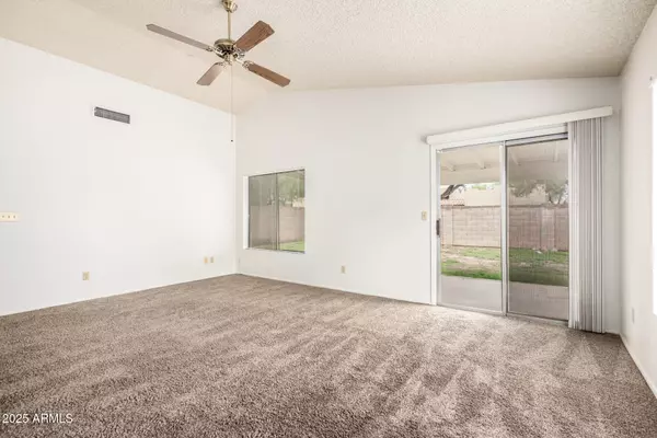 10734 W RUTH Avenue, Peoria, AZ 85345