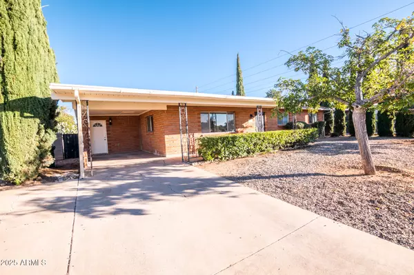 Sierra Vista, AZ 85635,597 HEGGE Drive