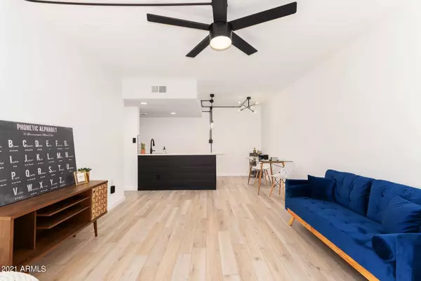 Phoenix, AZ 85018,3416 N 44TH Street #34