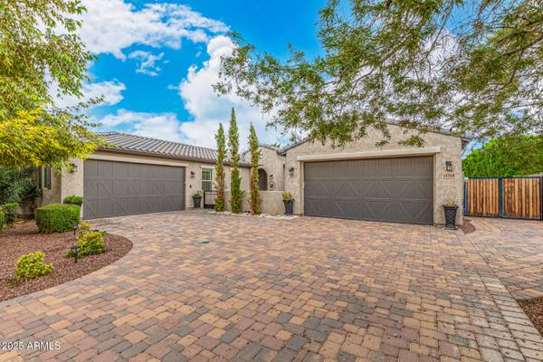 14768 W ESCONDIDO Drive N, Litchfield Park, AZ 85340