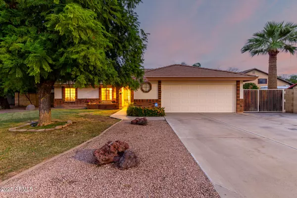 Mesa, AZ 85203,1816 E ENROSE Street