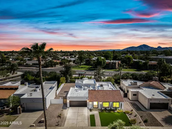 Scottsdale, AZ 85258,8313 E THOROUGHBRED Trail