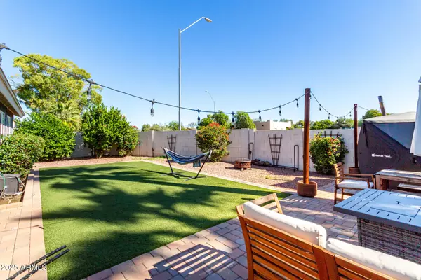 Phoenix, AZ 85032,15651 N 39TH Place