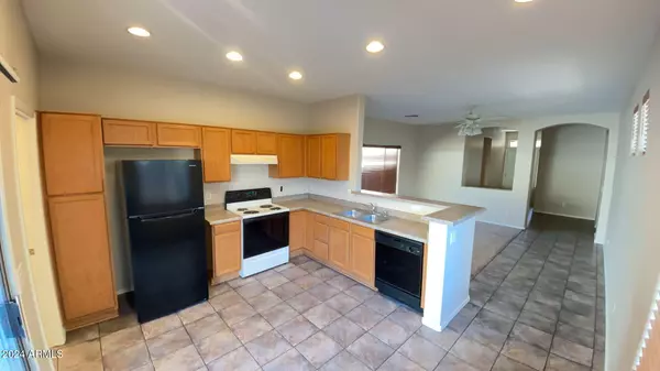 Glendale, AZ 85304,5158 W POINSETTIA Drive