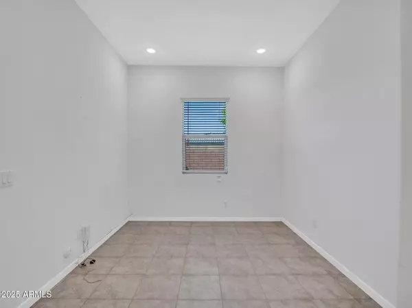 Goodyear, AZ 85395,17966 W HIGHLAND Avenue