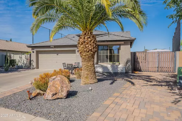 San Tan Valley, AZ 85143,29236 N RED FINCH Drive