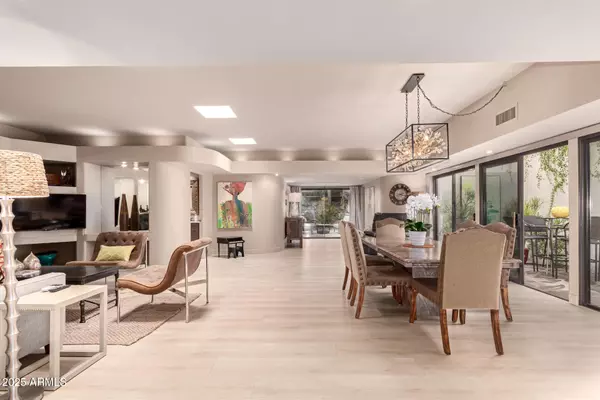 37300 N TOM DARLINGTON Drive #Q, Carefree, AZ 85377