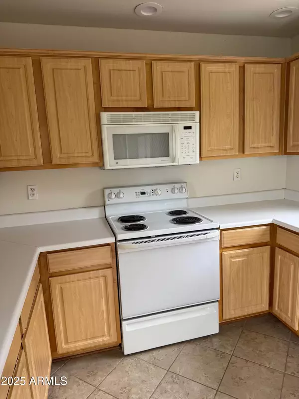 Scottsdale, AZ 85260,15225 N 100 th Street #2210