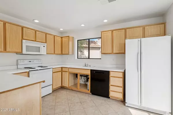 Scottsdale, AZ 85260,15225 N 100 th Street #2210