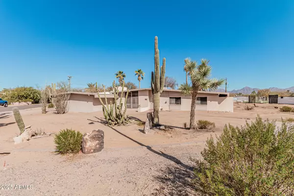 8208 E SHEA Boulevard, Scottsdale, AZ 85260