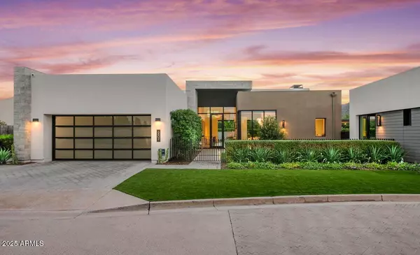 Paradise Valley, AZ 85253,6802 E JOSHUA TREE Lane
