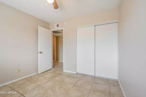 Phoenix, AZ 85023,1101 W CAMPO BELLO Drive