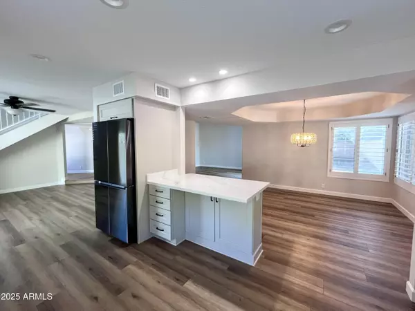 Scottsdale, AZ 85254,4924 E HILLERY Drive