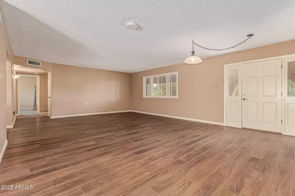 New River, AZ 85087,44426 N 7TH Street