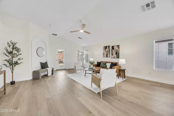 Phoenix, AZ 85032,2704 E ANDERSON Drive
