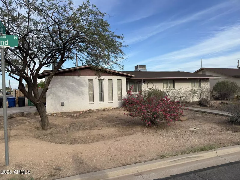2021 W 2nd Place, Mesa, AZ 85201