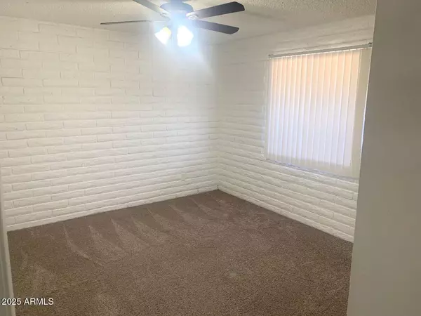 Glendale, AZ 85301,6741 N 45TH Avenue #01