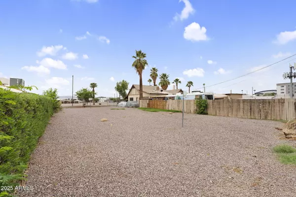 Phoenix, AZ 85034,1318 E JEFFERSON Street