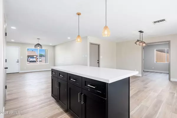 Chandler, AZ 85224,1805 W CHEYENNE Drive