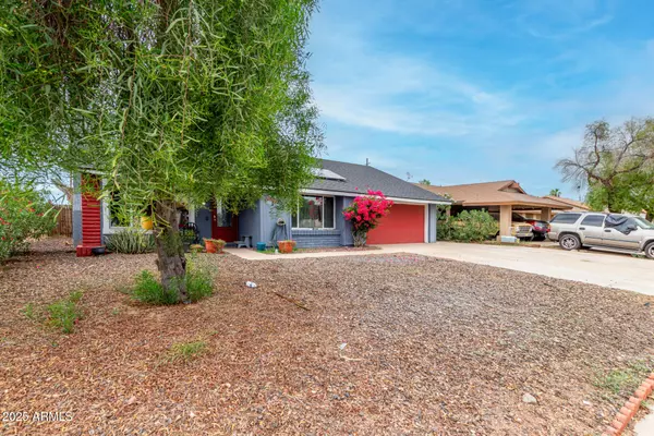 Phoenix, AZ 85033,7602 W COLLEGE Drive