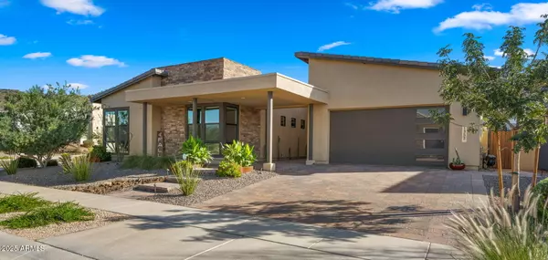 Phoenix, AZ 85042,1353 E PASEO Way