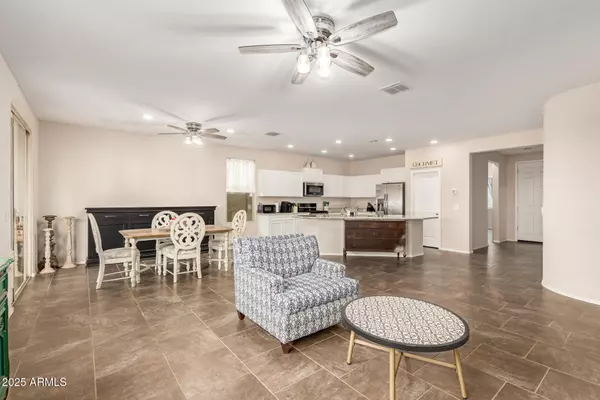 San Tan Valley, AZ 85143,800 W DANISH RED Trail