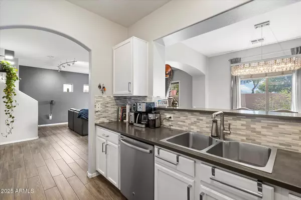 Phoenix, AZ 85041,1019 W KOWALSKY Lane