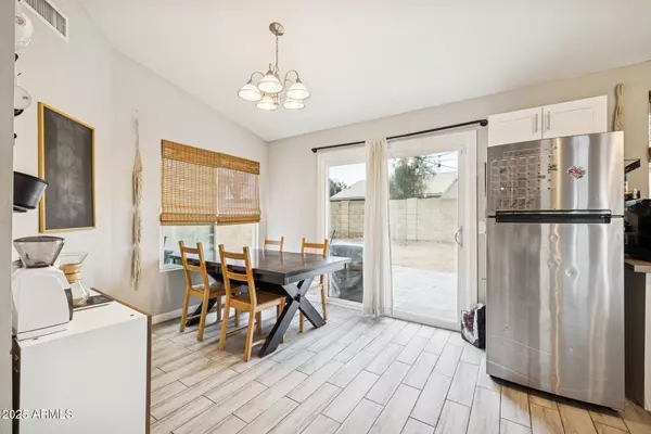 Phoenix, AZ 85042,1701 E Carson Road