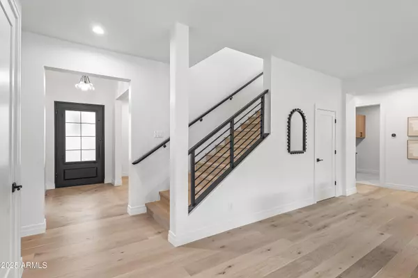 Phoenix, AZ 85018,4419 N 43RD Place