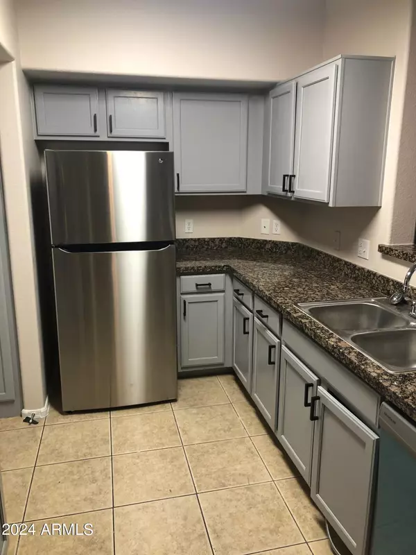 Phoenix, AZ 85016,4644 N 22ND Street #1105