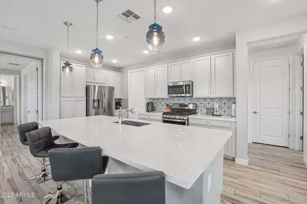 Cave Creek, AZ 85331,5100 E RANCHO PALOMA Drive #2072